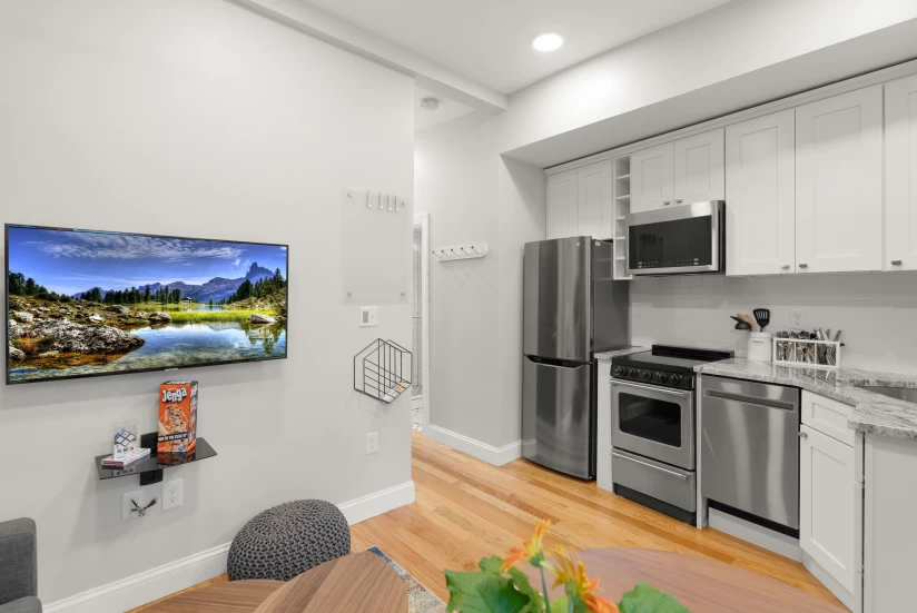 Boston - $1,600+ /month