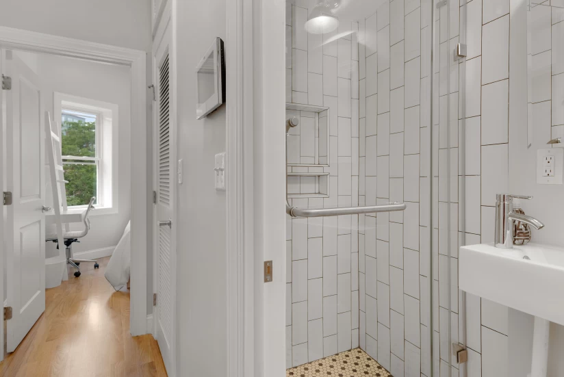 BOSTON - NORTH END - 1 Bed, 1 Bath - Image 7