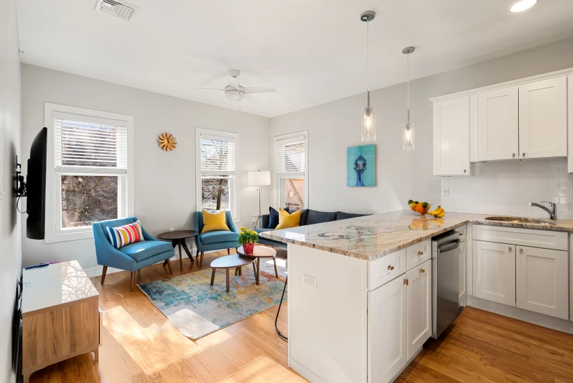 BOSTON - EAST BOSTON - 1 Bed, 1 Bath - Image 2