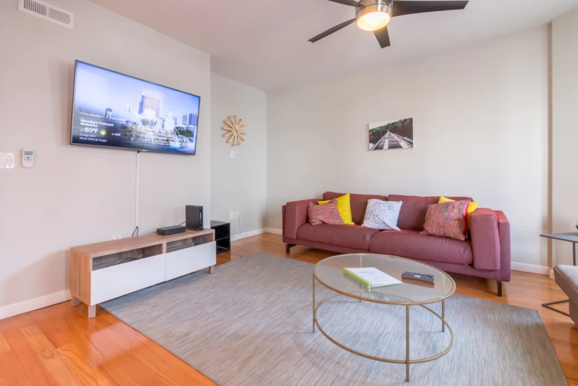 BOSTON - EAST BOSTON - 1 Bed, 1 Bath - Image 2