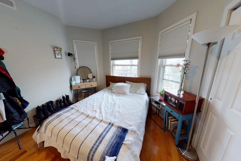 Boston - $1,225