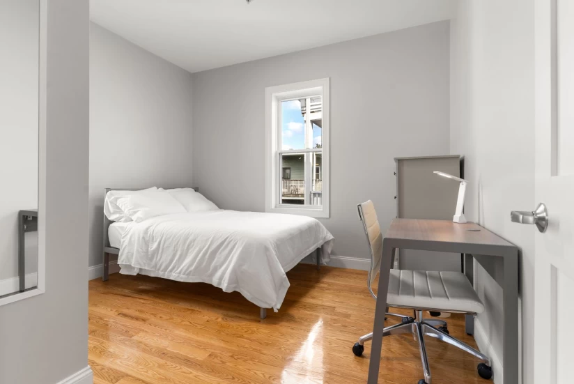 Boston - $1,575+ /mo