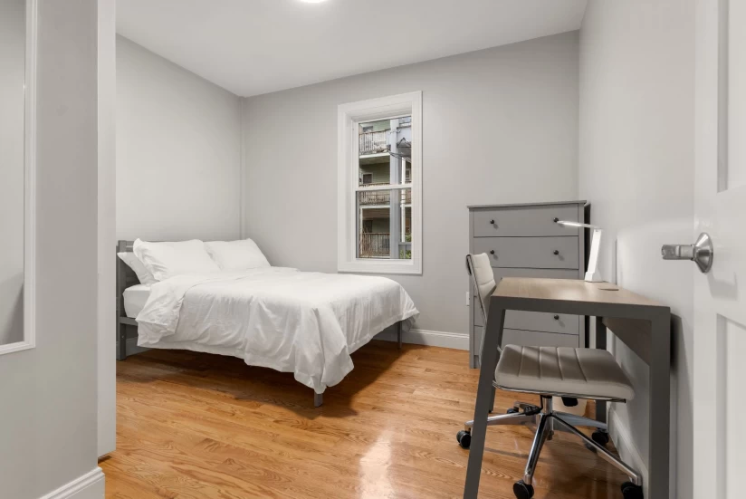Boston - $1,525+ /mo