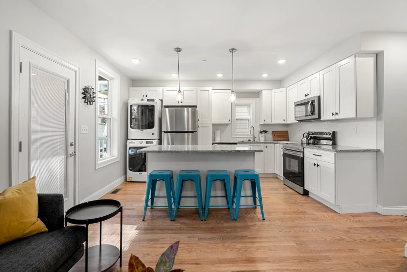 BOSTON - EAST BOSTON - 1 Bed, 1 Bath - Image 3