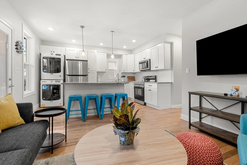 BOSTON - EAST BOSTON - 1 Bed, 1 Bath - Image 8