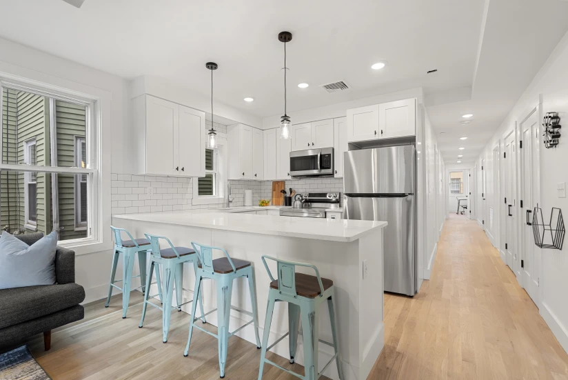 BOSTON - SOUTH BOSTON - 1 Bed, 1 Bath - Image 3