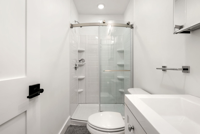 21-web-or-mls-Unit 1 Bath.c