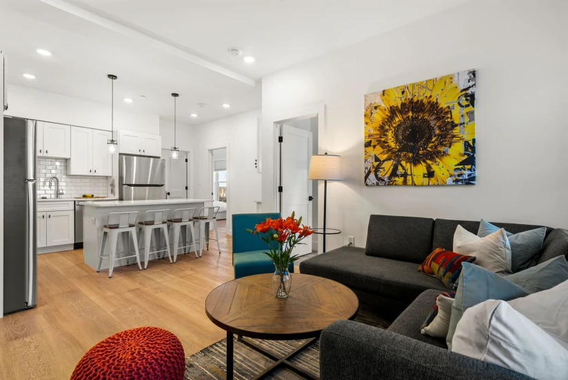 BOSTON - MISSION HILL - 1 Bed, 1 Bath - Image 2