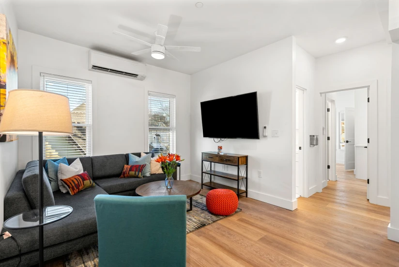BOSTON - MISSION HILL - 1 Bed, 1 Bath - Image 3