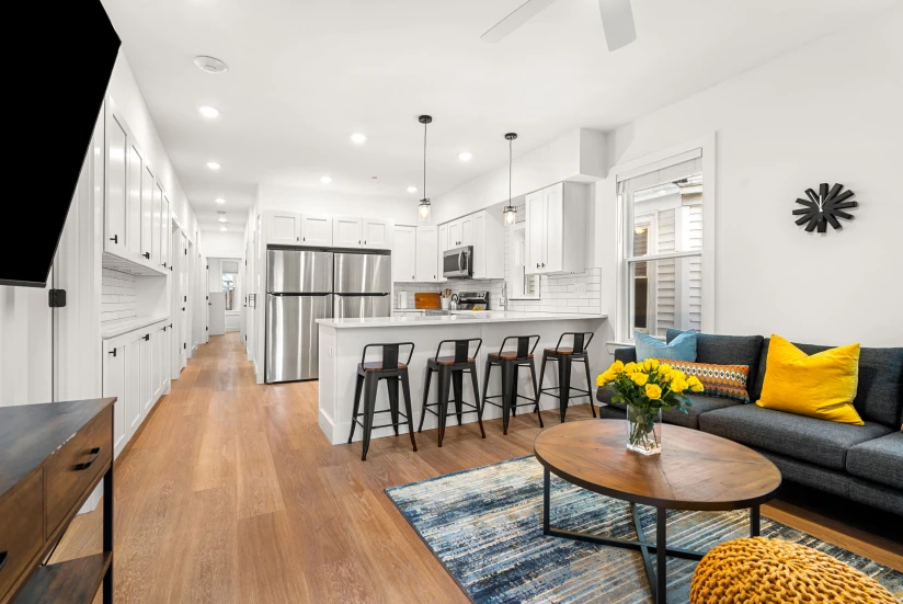 BOSTON - JAMAICA PLAIN - 1 Bed, 1 Bath - Image 4