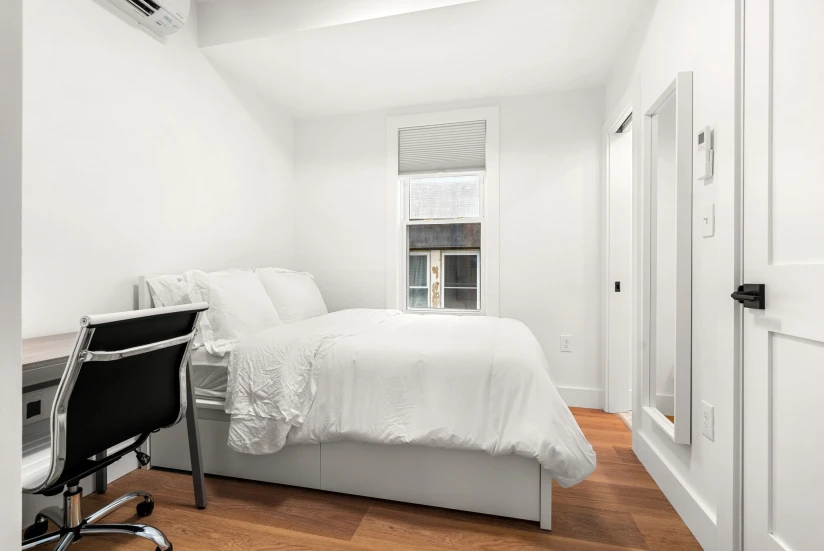 BOSTON - JAMAICA PLAIN - 1 Bed, 1 Bath - Image 18