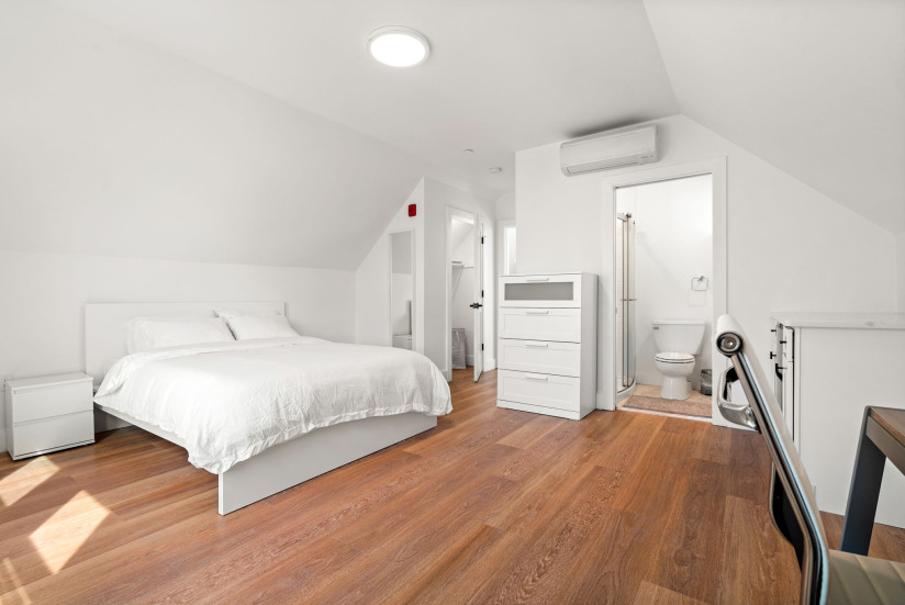 5-web-or-mls-90FORBES_UNIT3_BED 4B B