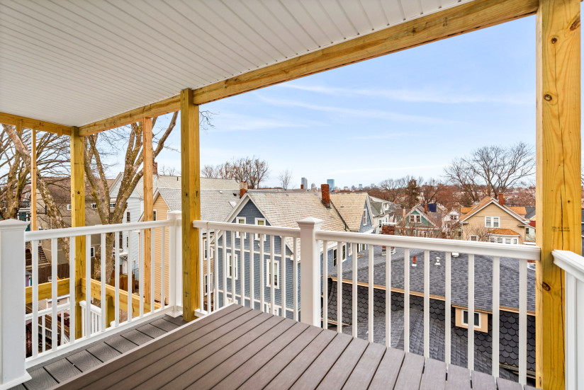 41-web-or-mls-90FORBES_UNIT3_DECK B