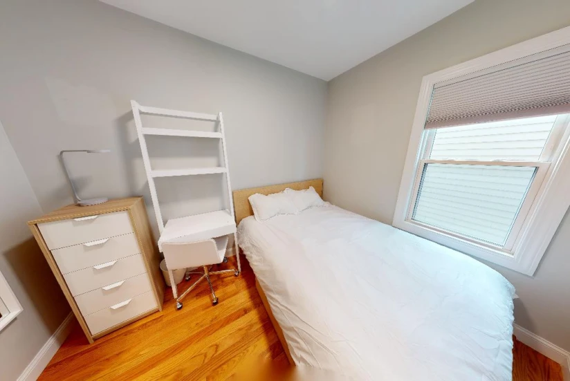 Cambridge - 1 Beds, 1 Baths