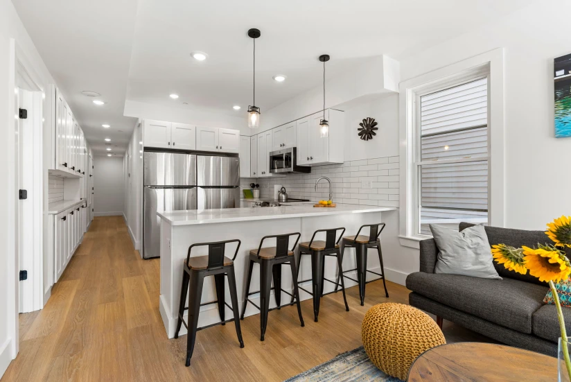 BOSTON - EAST BOSTON - 1 Bed, 1 Bath - Image 2