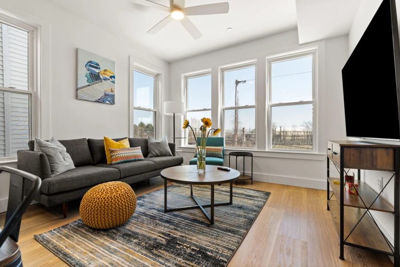 Boston - $1,525
