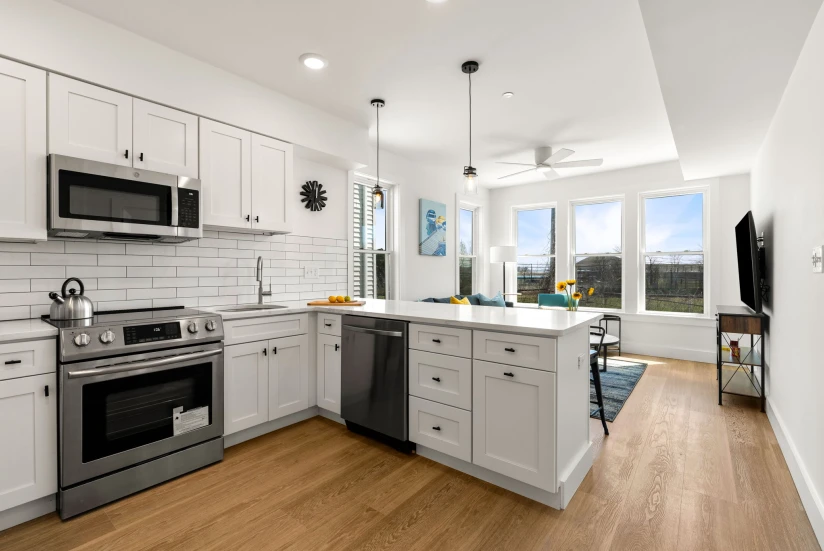 BOSTON - EAST BOSTON - 1 Bed, 1 Bath - Image 3