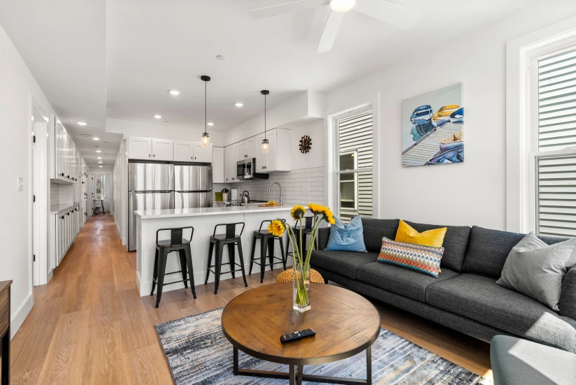 BOSTON - EAST BOSTON - 1 Bed, 1 Bath - Image 2