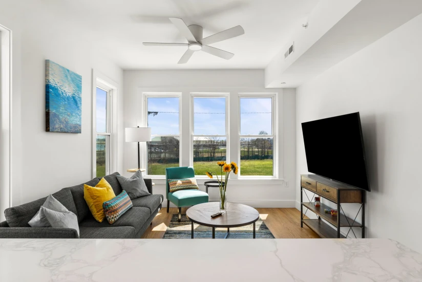 BOSTON - EAST BOSTON - 1 Bed, 1 Bath - Image 4