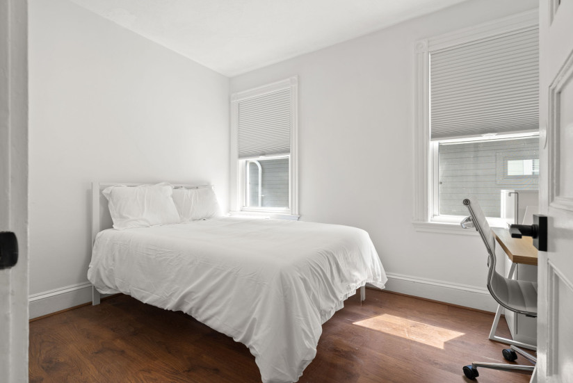 22-web-or-mls-49WalkHill_Unit2_BEDROOM D_1