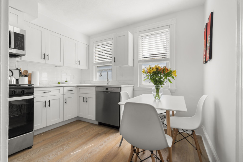 1-web-or-mls-49WalkHill_Unit3_KITCHEN_6