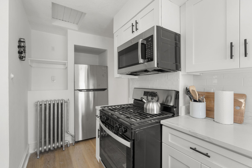 6-web-or-mls-49WalkHill_Unit3_KITCHEN_5