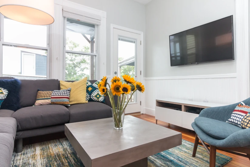 Boston - $1,175+ /mo