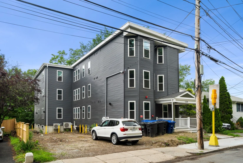 BOSTON - MISSION HILL - 1 Bed, 1 Bath - Image 12