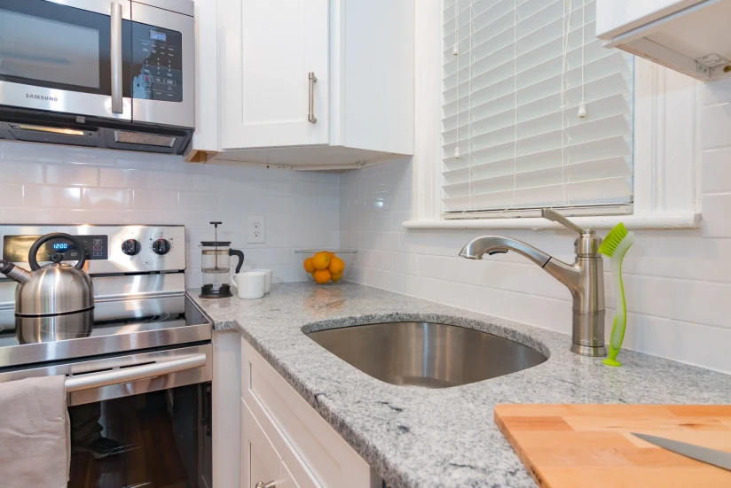 Boston - 1 Beds, 1 Baths