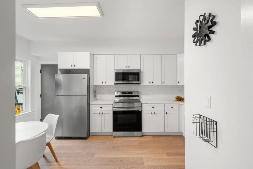 BOSTON - BRIGHTON - 1 Bed, 1 Bath - Image 1