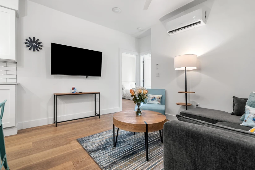 Boston - $1,600+ /month