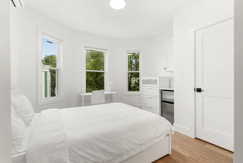 Boston - $1,850+ /mo