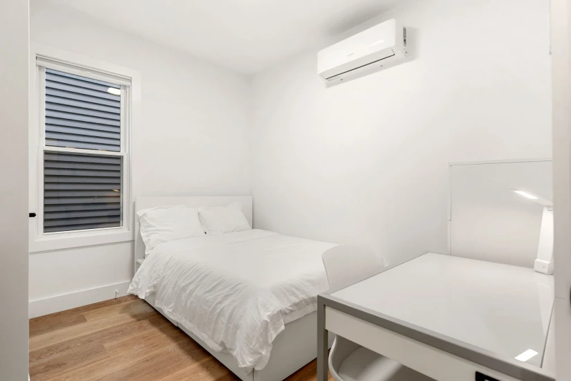 Boston - $1,600+ /mo