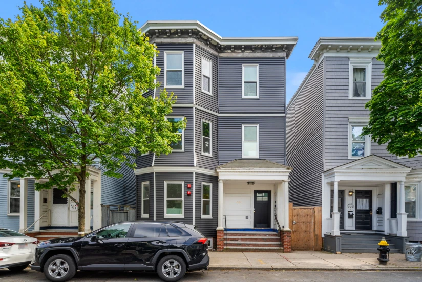 Boston - $1,600+ /mo