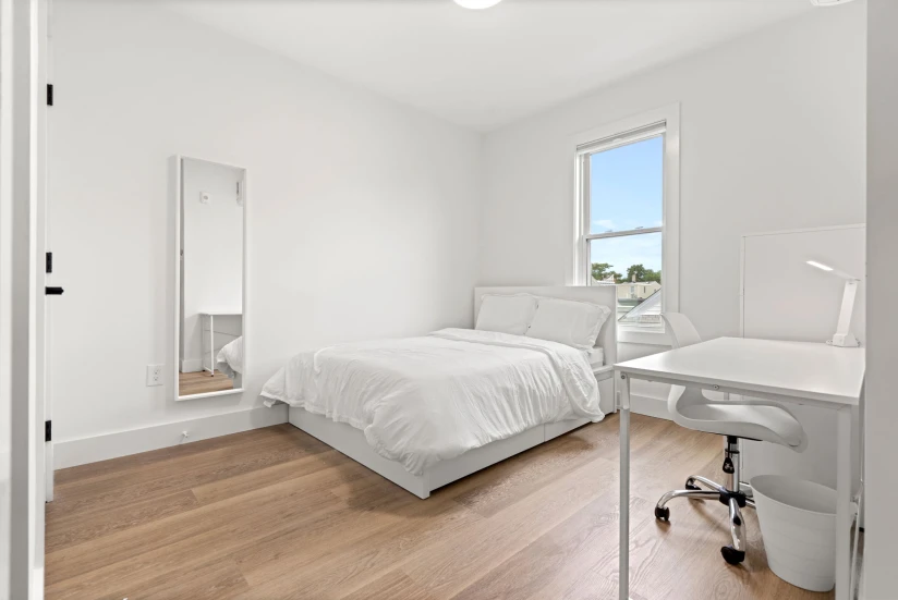 Boston - $1,650+ /mo