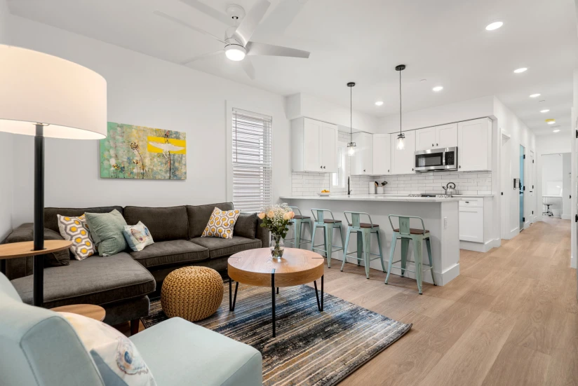 Boston - $1,600+ /mo