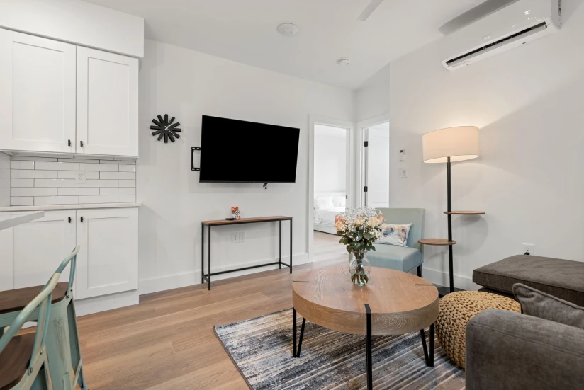 Boston - $1,600+ /mo