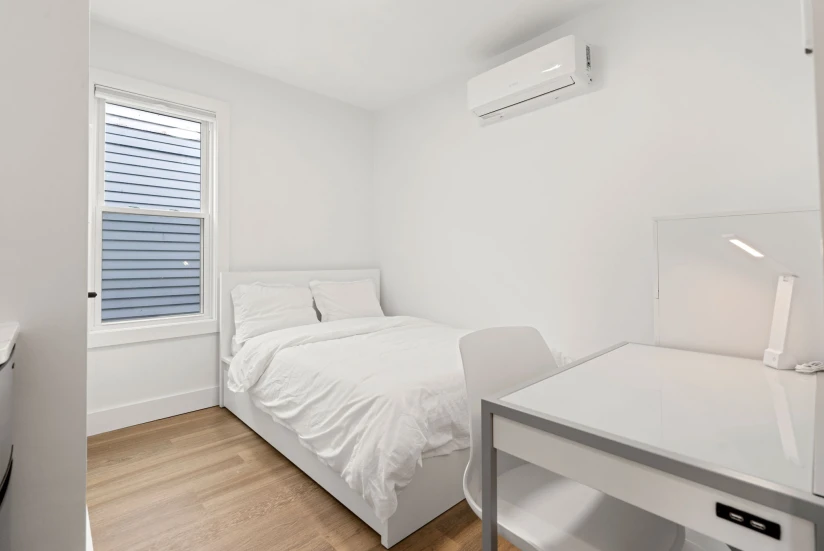 Boston - $1,600+ /mo