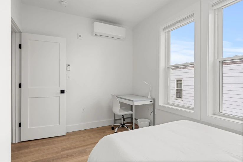 Boston - $1,600+ /month