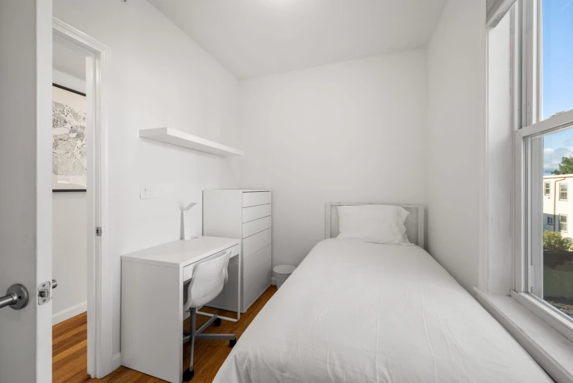 BOSTON - EAST BOSTON - 1 Bed, 1 Bath - Image 10