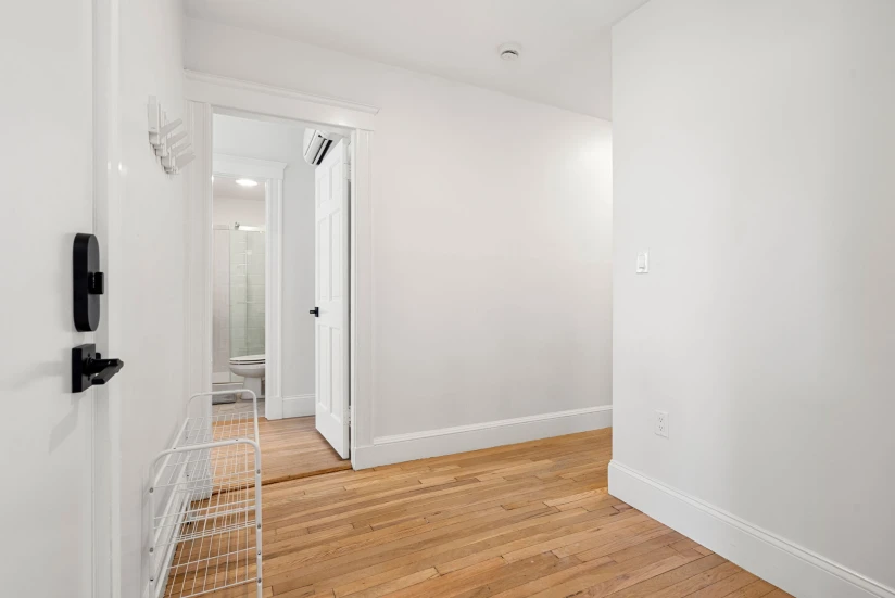 BOSTON - DORCHESTER - 1 Bed, 1 Bath - Image 9