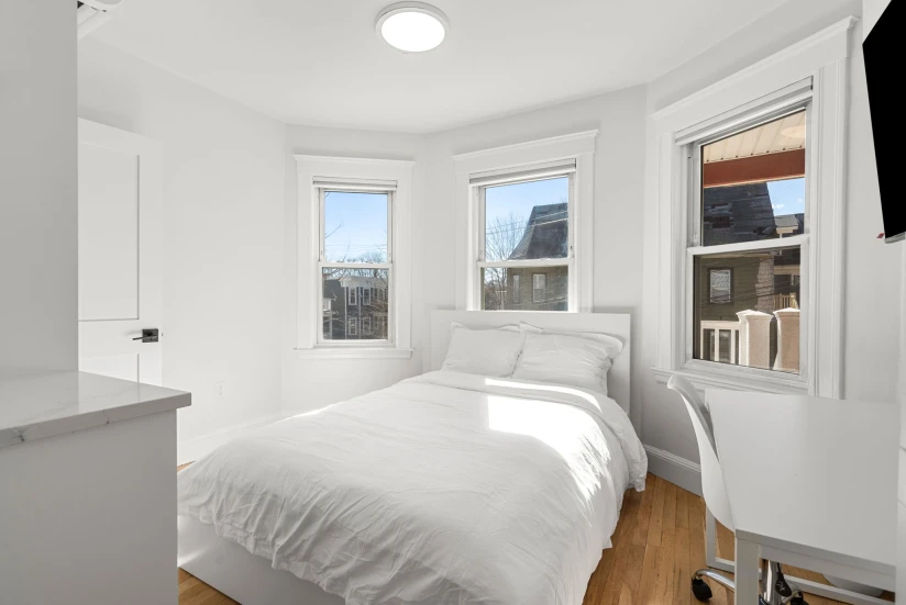 BOSTON - DORCHESTER - 1 Bed, 1 Bath - Image 11