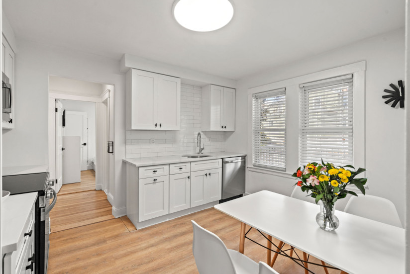 1-web-or-mls-Unit2_Kitchen_B