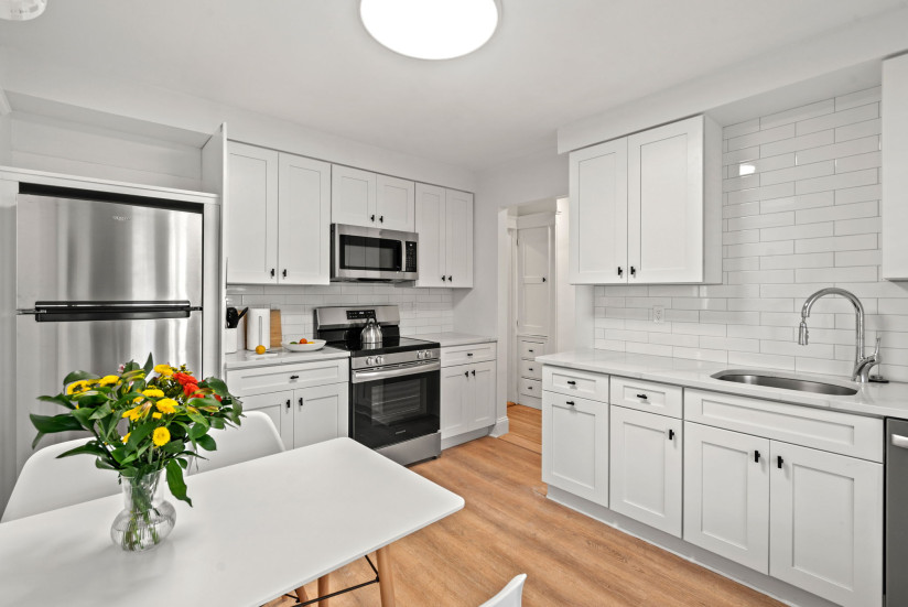 2-web-or-mls-Unit2_Kitchen_C