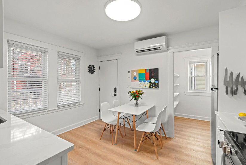 5-web-or-mls-Unit2_Kitchen