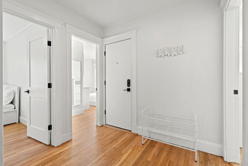 33-web-or-mls-Unit2_HallwayB