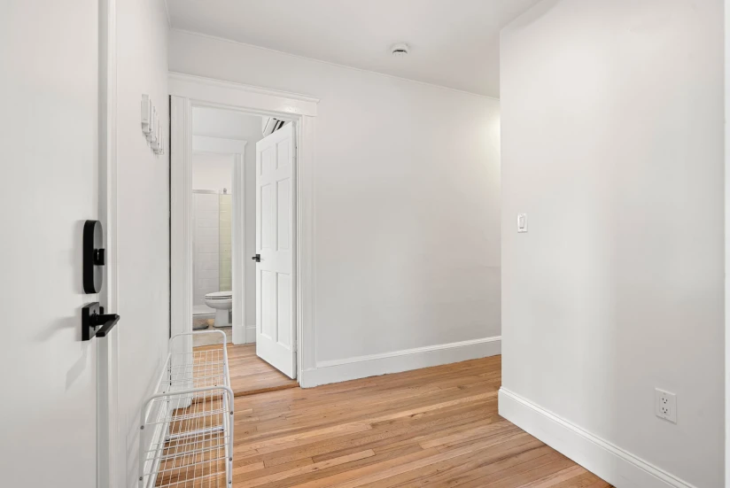 BOSTON - DORCHESTER - 1 Bed, 1 Bath - Image 10