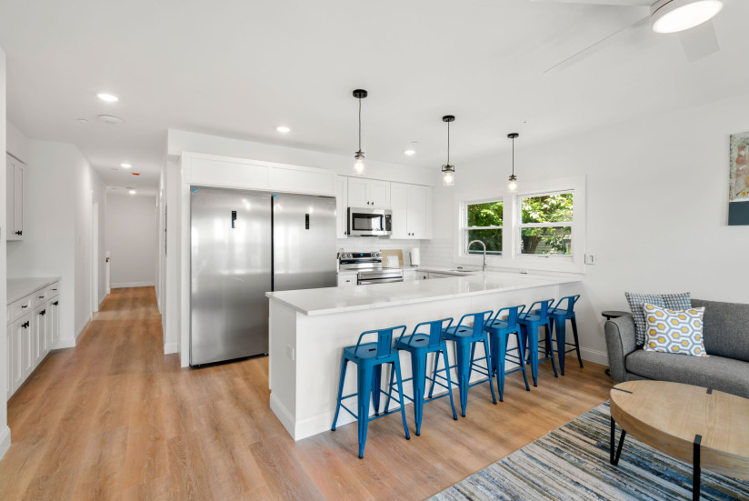 4-web-or-mls-Unit_1_First_Floor_Kitchen2