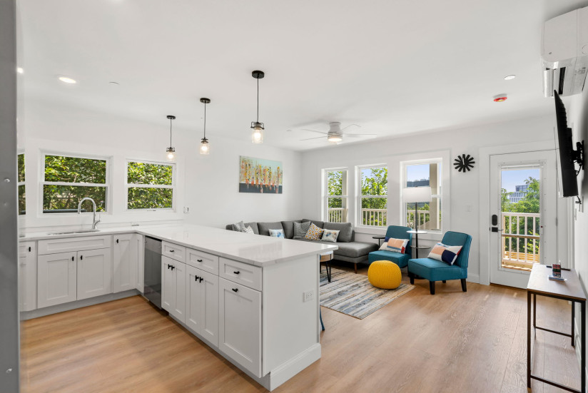 7-web-or-mls-Unit_1_First_Floor_Kitchen5