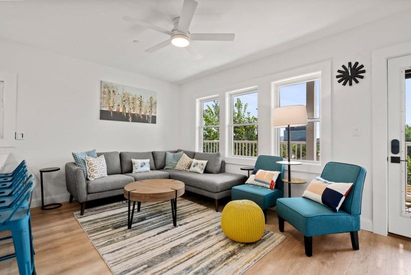 9-web-or-mls-Unit_1_First_Floor_Living